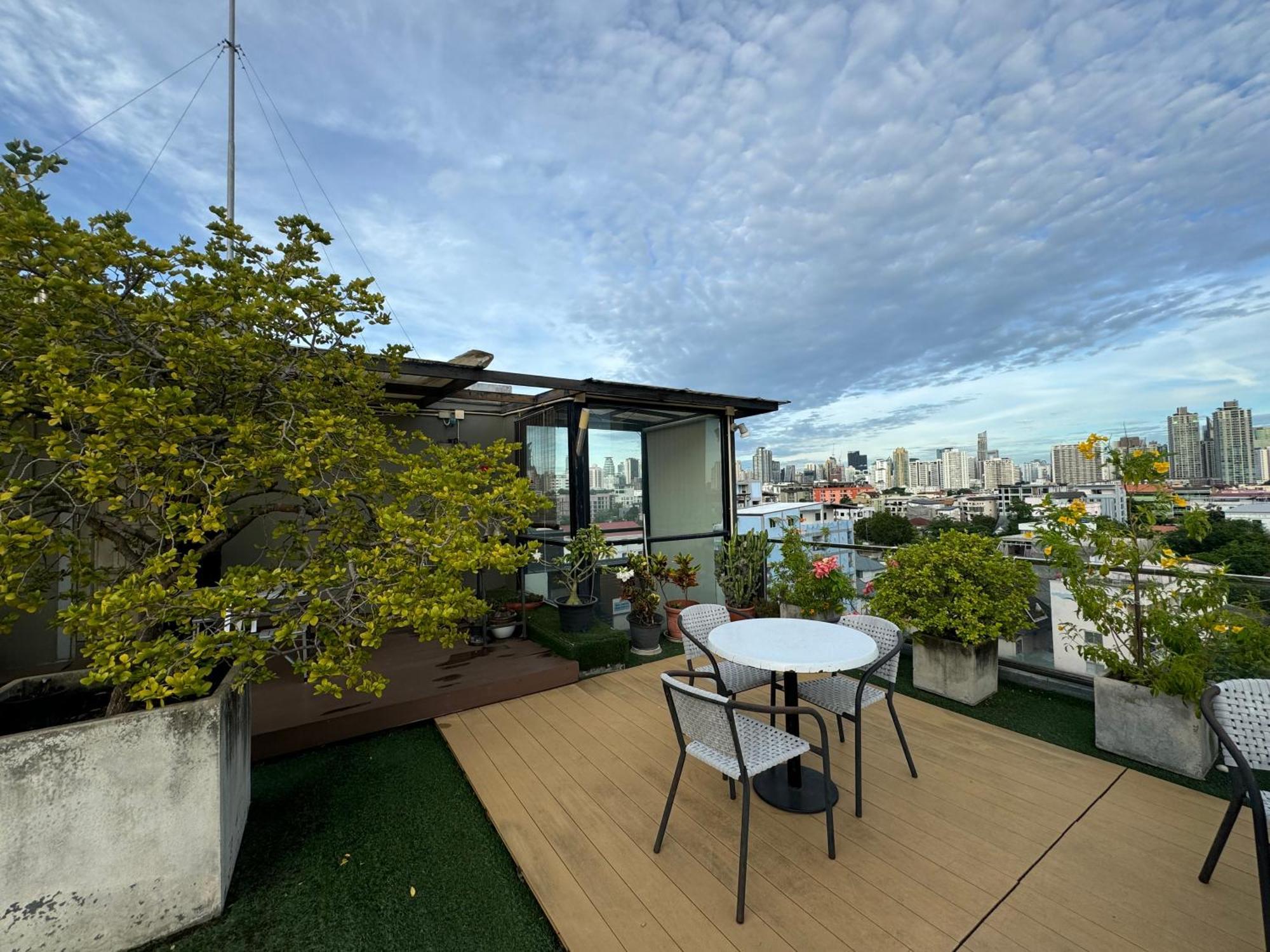 W8 Condo, Top Floor Luxe 3 Bedroom Penthouse, Hip Central Bangkok Area, 5 Mins From Thonglo Bts Station Dış mekan fotoğraf