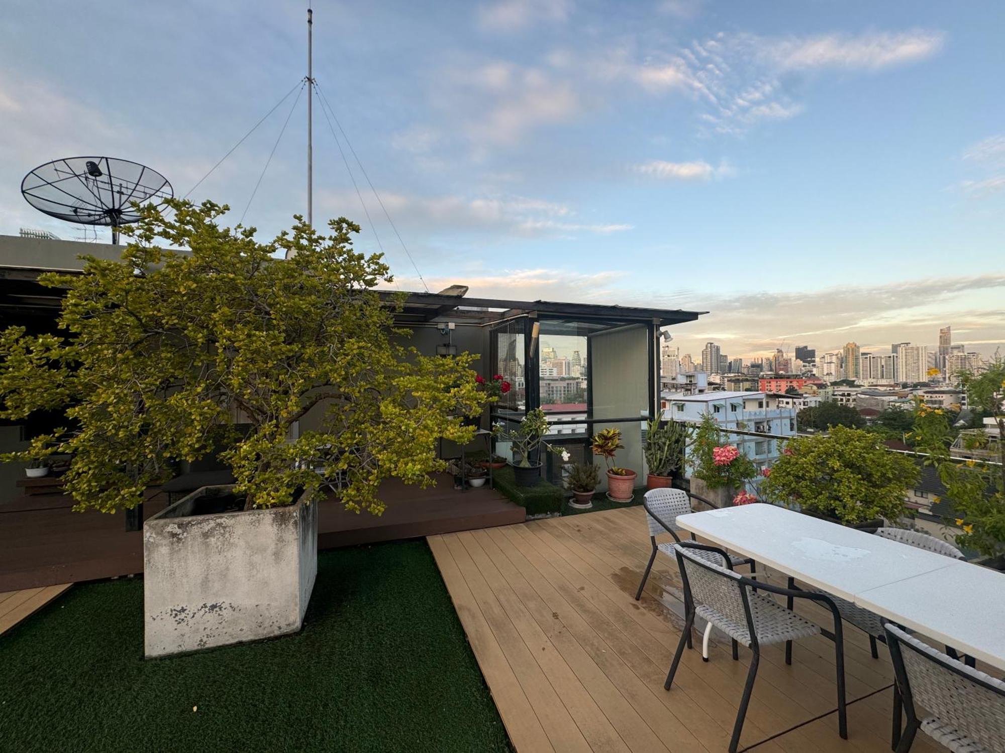 W8 Condo, Top Floor Luxe 3 Bedroom Penthouse, Hip Central Bangkok Area, 5 Mins From Thonglo Bts Station Dış mekan fotoğraf